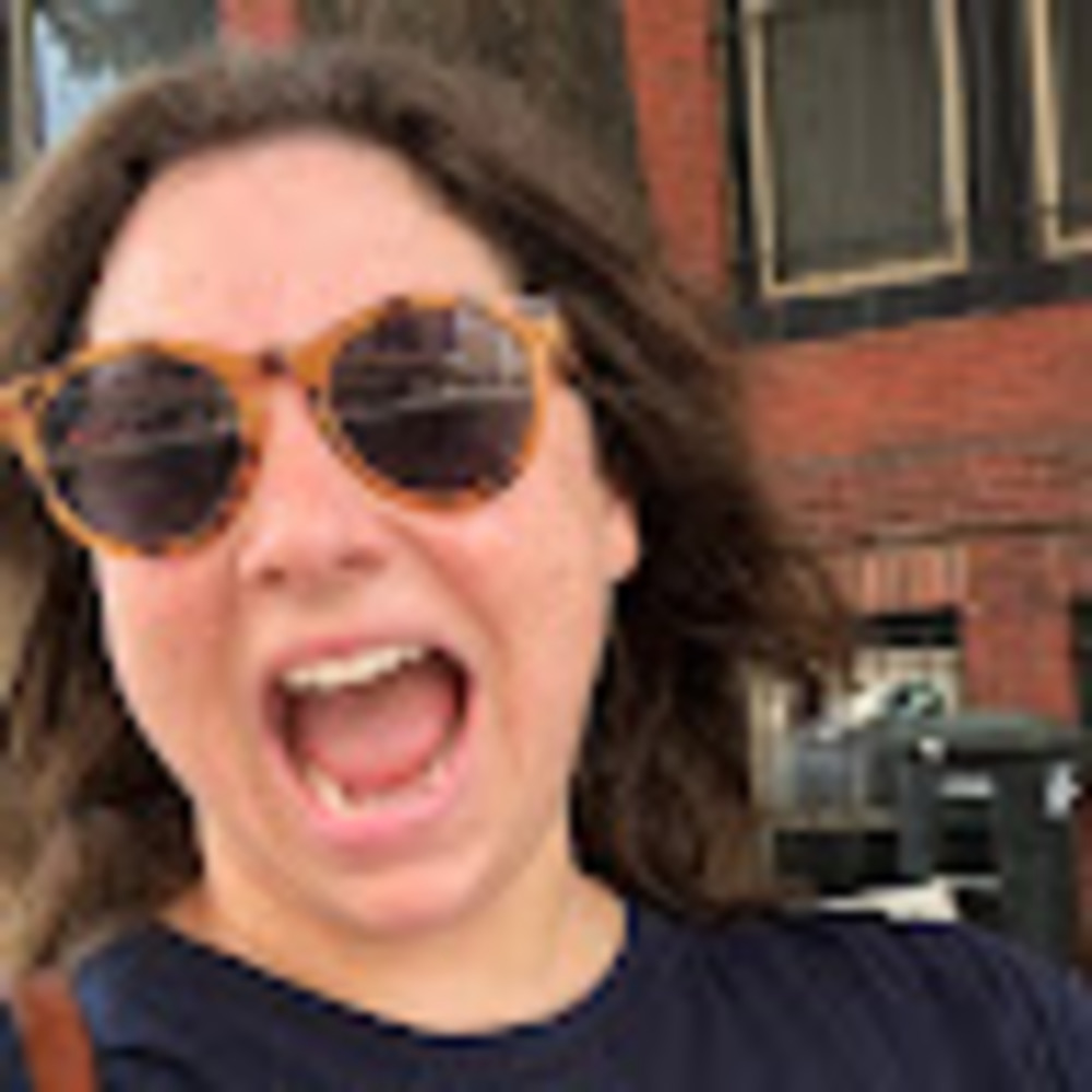 Meet your Posher, Caroline
